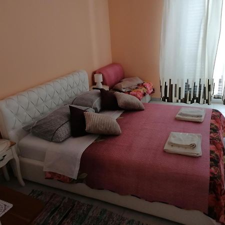 Apartmani Rija 3 Паг Екстериор снимка