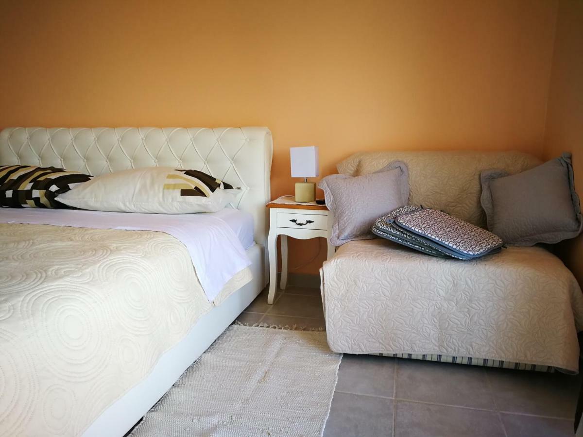 Apartmani Rija 3 Паг Екстериор снимка