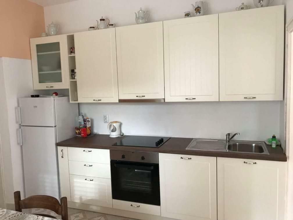 Apartmani Rija 3 Паг Екстериор снимка